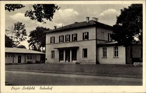 Ak Lagerlechfeld Graben Schwaben, Blick auf den Bahnhof, Straßenseite