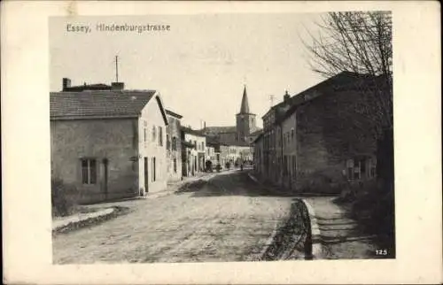 Ak Essey et Maizerais Lothringen Meurthe et Moselle, Hindenburgstraße, Kirchturm