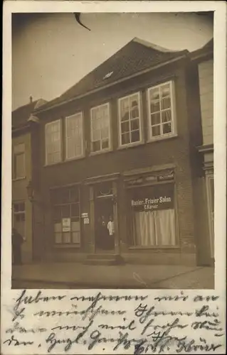Foto Ak Aurich in Ostfriesland, Rasier- und Friesiersalon C. Körner, Spar- und Darlehenskasse