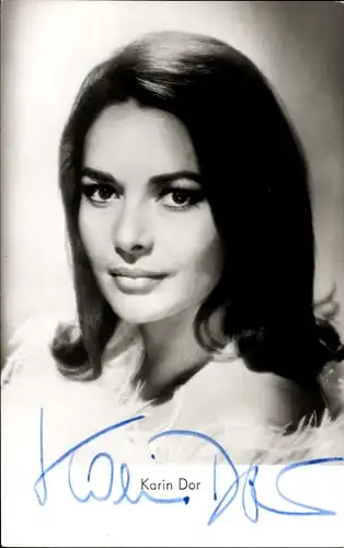 Ak Schauspielerin Karin Dor, Portrait, Autogramm
