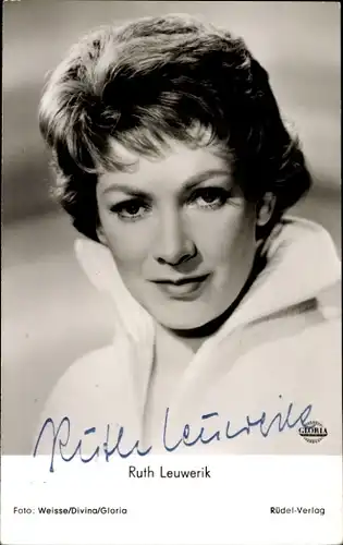 Ak Schauspielerin Ruth Leuwerik, Portrait, Film Dorothea Angermann, Autogramm