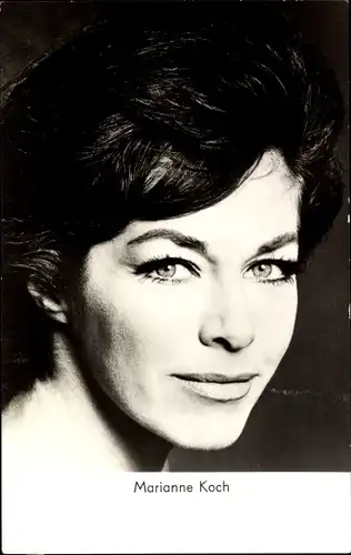 Ak Schauspielerin Marianne Koch, Portrait, brünett