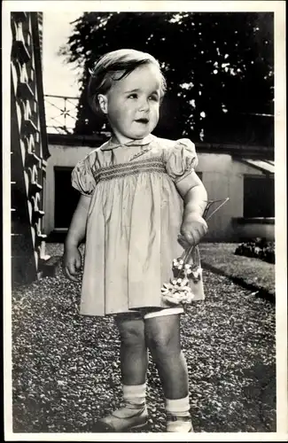 Ak Prinzessin Marijke der Niederlande, Kinderportrait, Blumen, Soestdijk