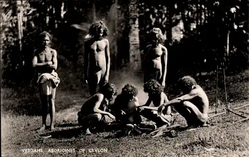 Ak Ceylon Sri Lanka, Veddahs, Aborigines von Ceylon