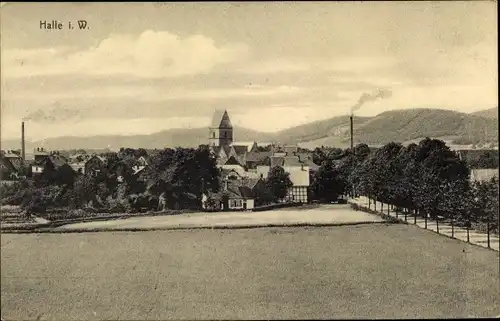 Ak Halle in Westfalen, Gesamtansicht mit Umgebung, Kirche, Wohnhäuser