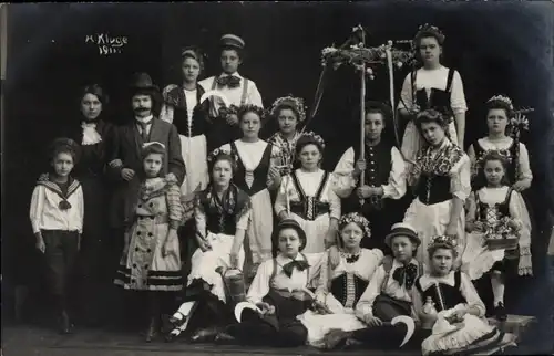 Foto Ak Unna in Westfalen, Musik Verein 1911, Gruppenfoto