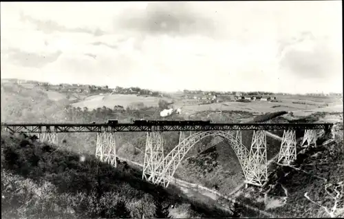 Foto Ak Fotograf Carl Bellingrodt, Deutsche Eisenbahn, Viadukt