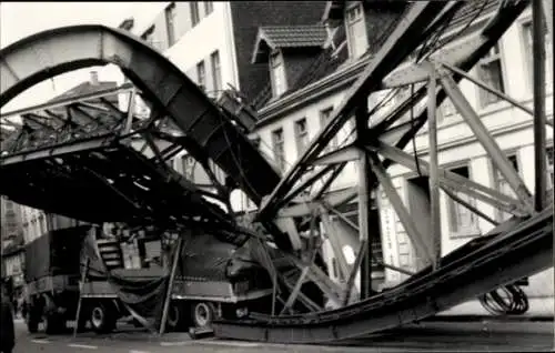 Foto Ak Fotograf Carl Bellingrodt, Deutsche Eisenbahn, Verkehrsunfall