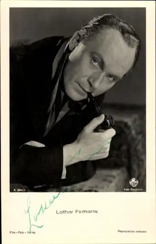 Ak Schauspieler Lothar Firmans, Portrait mit Pfeife, Autogramm