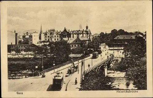 Ak Gera in Thüringen, Heinrichsbrücke, Straßenbahnen