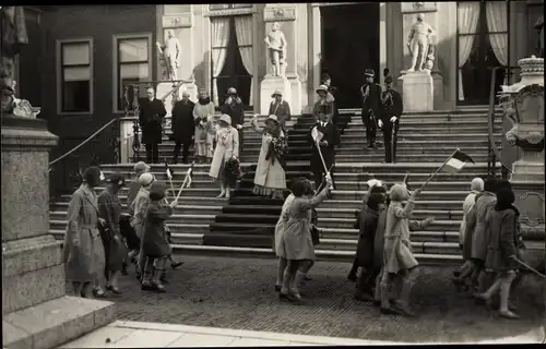 Foto Ak Den Haag, Königin Wilhelmina, Adel Niederlande