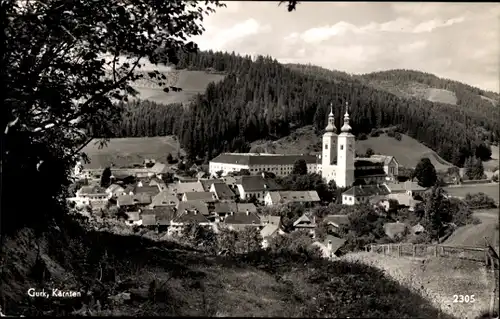 Ak Gurk in Kärnten, Totalansicht auf den Ort, Teilansicht