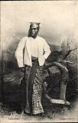 Ak Sri Lanka Ceylon, Mann in Volkstracht, Portrait