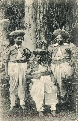 Ak Sri Lanka Ceylon, Männer in Volkstracht