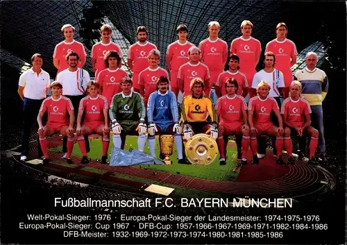 Ak Fußballmannschaft FC Bayern München, Welt-Pokal-Sieger, Europa-Pokal-Siegel, Fußballspieler