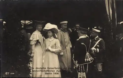 Ak Kaiserliche Familie, Besuch auf der Landwirtschaftlichen Ausstellung Berlin 1906, Victoria Luise