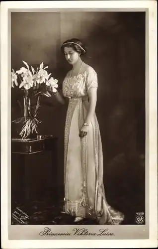 Ak Prinzessin Victoria Luise von Preußen, Herzogin von Braunschweig, Portrait, NPG 4508
