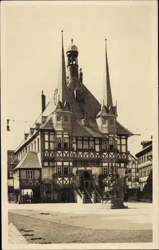 Ak Wernigerode im Harz, Rathaus, Fachwerkhaus, Brunnen