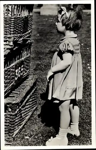 Ak Prinzessin Marijke der Niederlande als kleines Mädchen, 1950