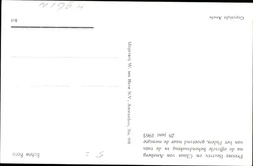 Ak Prinzessin Beatrix der Niederlande, Claus von Amsberg, Blumenstrauß