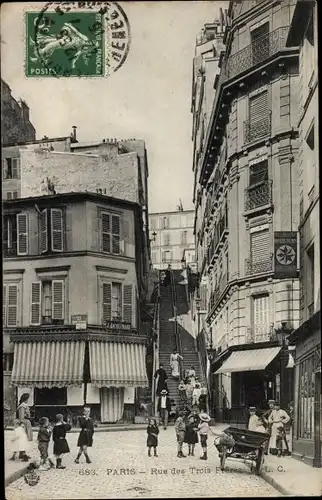 Ak Paris XVIII. Bezirk Buttes-Montmartre, Rue des Trois Freres