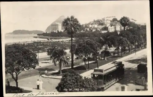 Ak Rio de Janeiro Brasilien, Gesamtansicht, Straßenbahn, Palmen