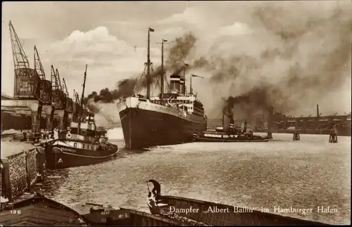 Ak Dampfschiff Albert Ballin, HAPAG, Vor Anker im Hamburger Hafen