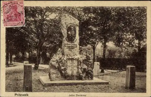 Ak Pritzwalk in der Prignitz, Jahn Denkmal