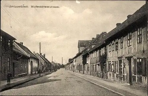 Ak Schöppenstedt in Niedersachsen, Blick in die Wolfenbütteler Straße