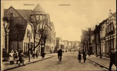 Ak Nordhorn Grafschaft Bentheim, Blick in die Hauptstraße, Passanten
