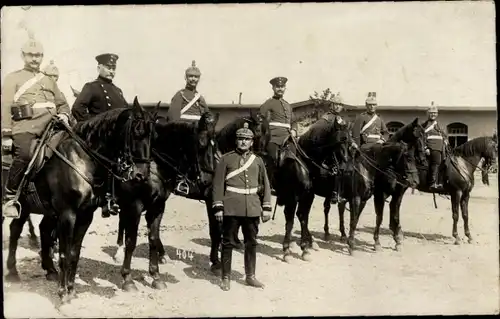 Foto Ak Deutsche Soldaten in Uniformen, Pferde, Feldartllerie-Regiment 31