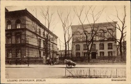 Ak Berlin Wedding, Lessing-Gymnasium, Straßenseite