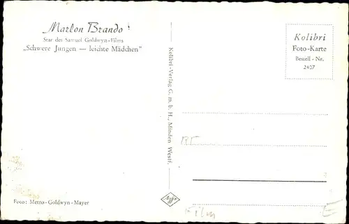 Ak Schauspieler Marlon Brando, Portrait, Schwere Jungs leichte Mädchen