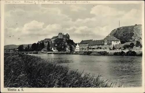 Ak Wettin an der Saale, Blick übers Wasser zum Ort