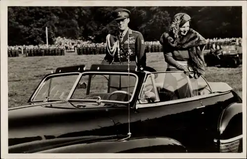 Ak Königin Juliana der Niederlande, Prinz Bernhard, Auto, Arnhem 1948