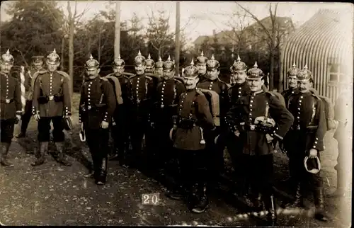 Foto Ak Deutsche Soldaten in Uniformen, Pickelhauben, Rucksäcke, Elsenborn