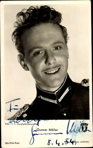 Ak Schauspieler Gunnar Möller, Portrait, Autogramm, Liebe und Trompetenblasen, Uniform