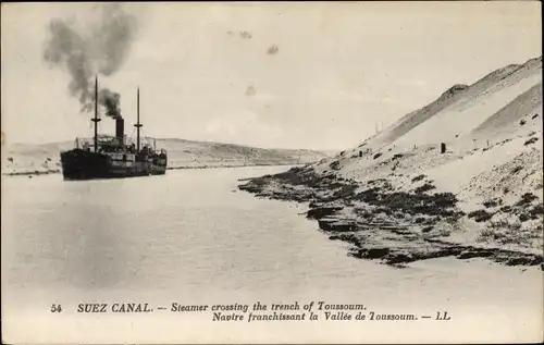 Ak Suez Ägypten, Dampfer überquert den Graben von Toussoun, Suezkanal