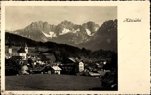 Ak Kitzbühel in Tirol, Gesamtansicht, Wilder Kaiser