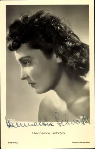 Ak Schauspielerin Hannelore Schroth, Portrait im Profil, Ross A 2857 1, Autogramm