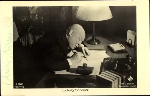 Ak Schauspieler Ludwig Schmitz am Schreibtisch, Ross Verlag A 3049/1, Autogramm