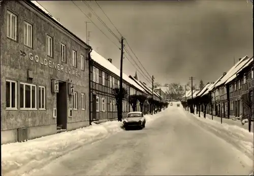 Ak Güntersberge Harzgerode am Harz, Marktplatz, Goldener Löwe, Auto, Winteransicht