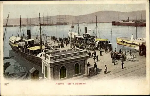 Ak Rijeka Fiume Kroatien, Molo Adamich, Dampfschiffe