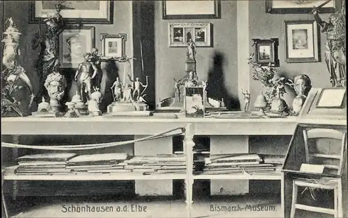 Ak Schönhausen an der Elbe, Exponate im Bismarck Museum, Ausstellungsraum