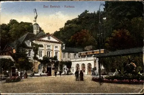Ak Bad Bertrich an der Mosel Eifel, Kurhaus, Besucher