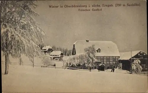 Ak Oberbärenburg Altenberg im Erzgebirge, Fritsches Gasthof, Winteransicht