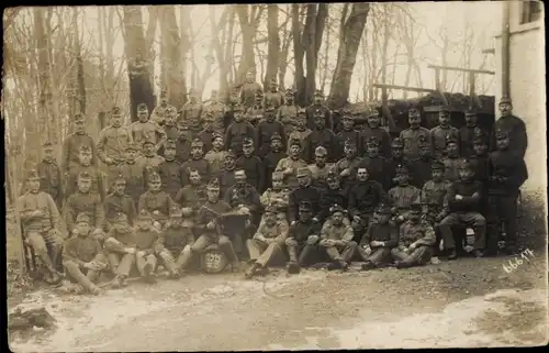 Foto Ak Salzburg in Österreich, Gruppenfoto Soldaten in Uniform