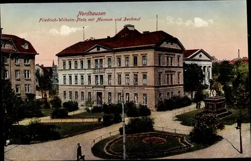 Ak Nordhausen am Harz, Friedrich-Wilhelm-Platz, Museum, Denkmal