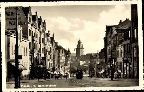 Ak Plauen im Vogtland, Bahnhofstraße, Straßenbahn, Haltestelle, Hotel, Geschäfte