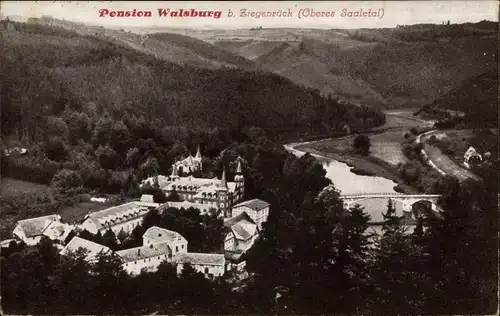 Ak Ziegenrück am Schiefergebirge Thüringen, Pension Walsburg, Ortschaft mit Landschaftsblick